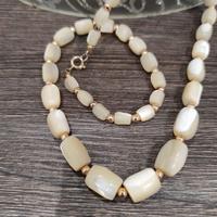 Collana vintage in pietra naturale