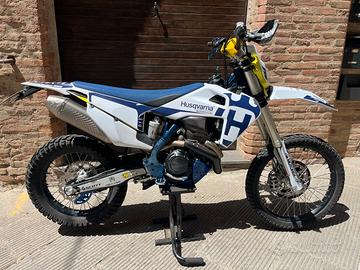 Husqvarna FE 250 2020 Öhlins Akrapovic Doppio set