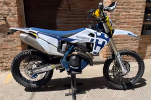 Husqvarna FE 250 2020 Öhlins Akrapovic Doppio set