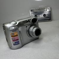 Nikon Coolpix 4600 4MP 3x Zoom Digitale Funzionant