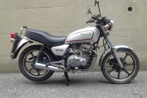 Moto d'epoca Kawasaki 440ZH