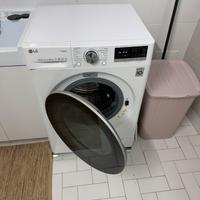 LG 8 kg classe A++ con app Wi-Fi  leggi