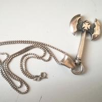 Ciondolo Ascia bipenne artigianale in argento 925