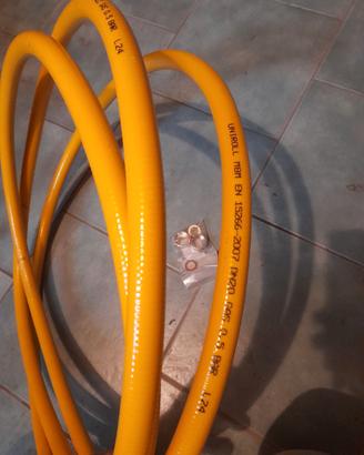 Tubo gas Uniroll 3/4 nuovo e altro usato