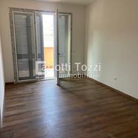 Rif.03301| appartamento ind. trilocale