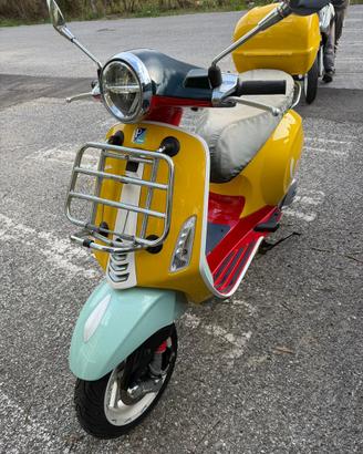 VESPA PRIMAVERA 125