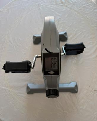 Trainer braccia e gambe cyclette nuovissima