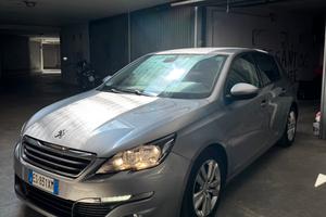 Peugeot 308 1.6 HDi 92cv (2014) –  SOLO 125.000 KM