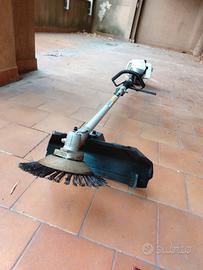 Decespugliatore Blackstone BCD 330 L con accessori