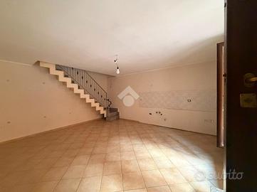 3 LOCALI A VILLARICCA
