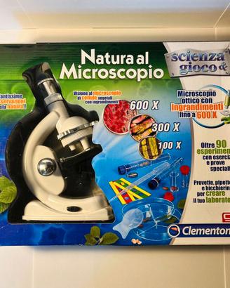 Natura al Microscopio Clementoni +9 anni mai usato