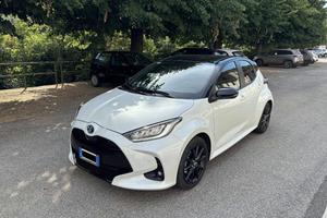 Toyota Yaris Hybrid Style - Km 19800