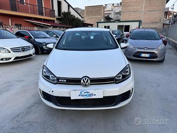 VOLKSWAGEN Golf 6ª serie - 2011