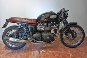Triumph Bonneville Black cafe racer
