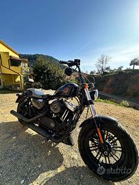 Harley-Davidson Sportster Forty Eight Guida con A2