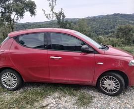 Lancia y 2016