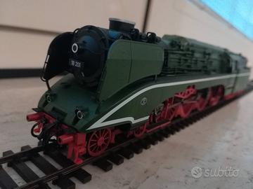 Roco locomotiva a vapore Br 18201 - Treni