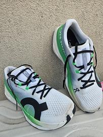 scarpe running on cloudboom max