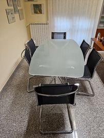 Tavolo riunione e sedie