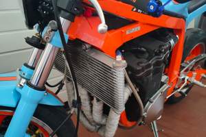 Caffè Racer su base Suzuki GSX 750 R anni 80