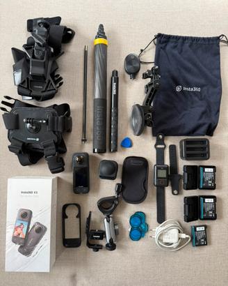Insta360 X3 + kit completo accessori originali