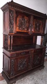 mobile in legno antico 