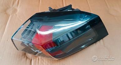 Fanale posteriore destro Peugeot 2008
