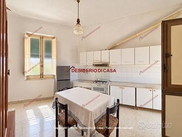 Casa, Erice.