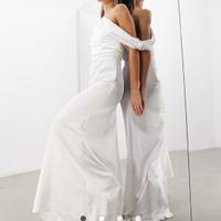 Vestito da sposa monospalla con gonna a sirena