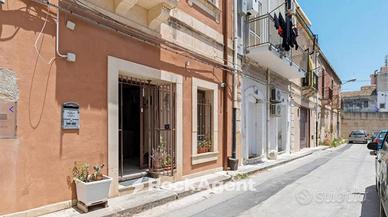 Casa indipendente di 93 m² con 4 locali a Lentini