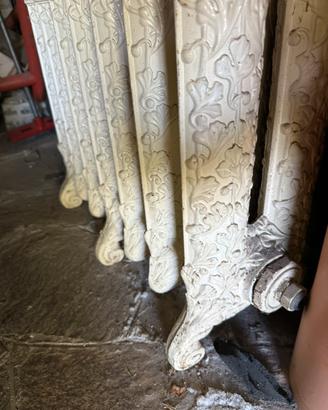 Radiatore in ghisa ornamentale