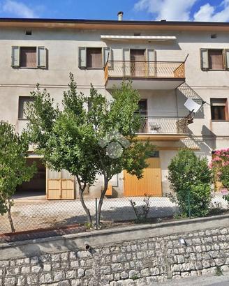 5 LOCALI A NOCERA UMBRA