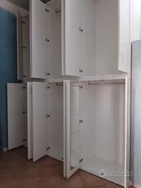 armadio in legno bianco a 6 ante doppie