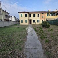 PORZIONE DI TRIFAMILIARE A PREGANZIOL