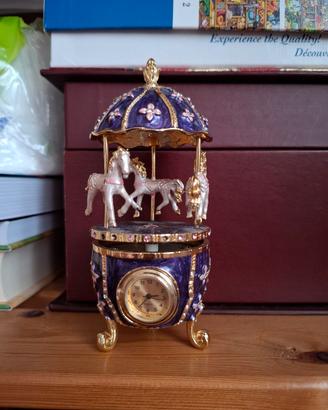 Carillon uovo stile Fabergé