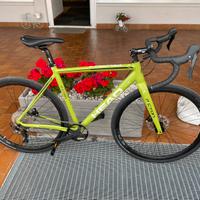 Bicicletta gravel head picton