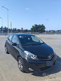 TOYOTA YARIS LOUNGE 1.0 5 PORTE BENZINA/GPL