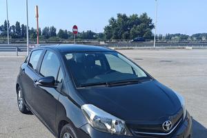 TOYOTA YARIS LOUNGE 1.0 5 PORTE BENZINA/GPL