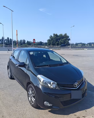 TOYOTA YARIS LOUNGE 1.0 5 PORTE BENZINA/GPL