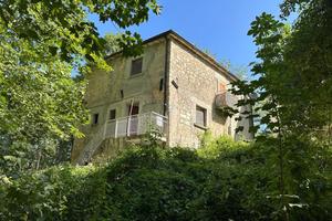 Casa immersa nel verde