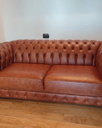 Divano Letto Chesterfield in Pelle