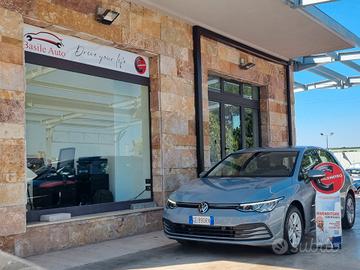 Volkswagen Golf VIII 1.0 etsi evo Life 110cv dsg