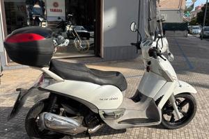 Aprilia Scarabeo 300 2010