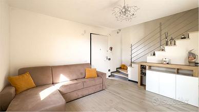 Villa bifamiliare con giardino