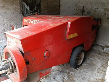 Pressa per balle di fieno Sgorbati 230