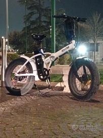 Bici elettrica Icone E-Road 