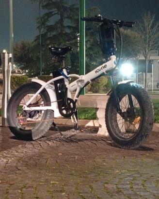 Bici elettrica Icone E-Road 