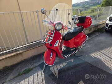 vespa gts 300 rossa abs