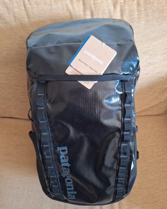 PATAGONIA Black Hole Backpack Zaino 32L Black