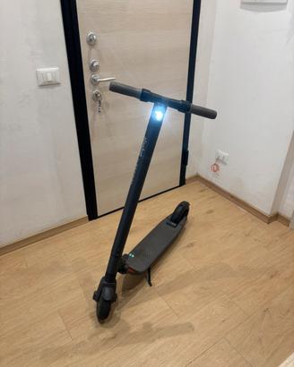 Monopattino elettrico Ninebot ES2